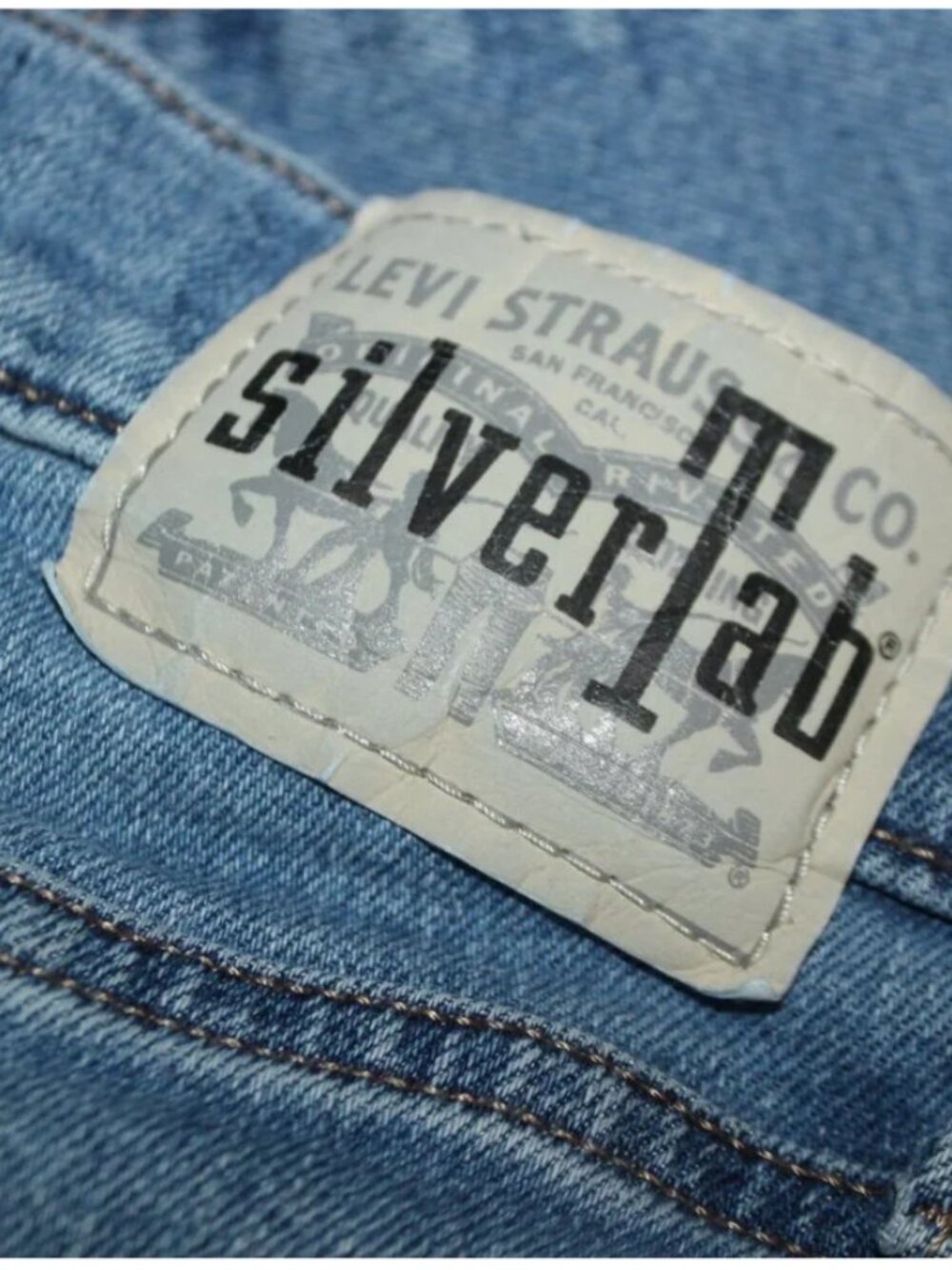 Levis SilverTab High Waisted Cropped Mom Jeans 29 Distressed Stretch Ankle - Picture 10 of 12